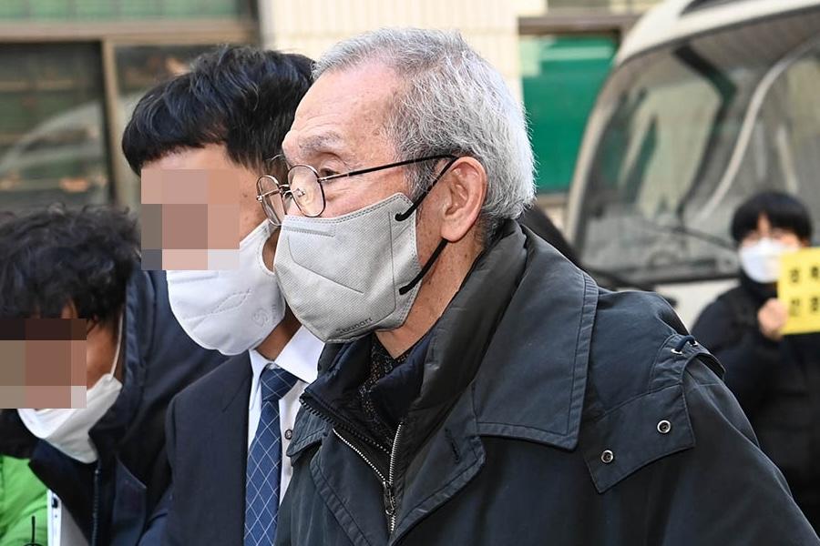 oh-young-soo-condenado-a-liberdade-vigiada-por-acusaes-de-assdio-indecente-no-primeiro-julgamento