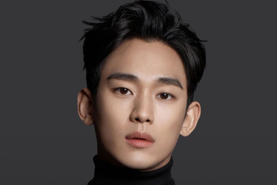 kim-soo-hyun-anuncia-turn-na-sia-eyes-on-you