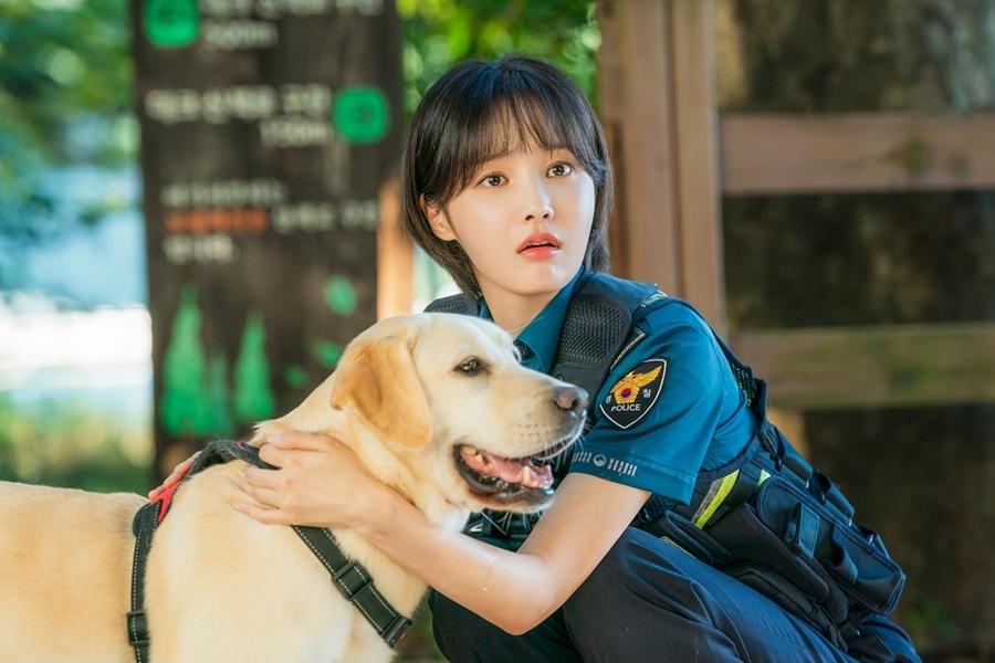 yeonwoo-transforma-se-em-policial-no-novo-dorama-dog-knows-everything