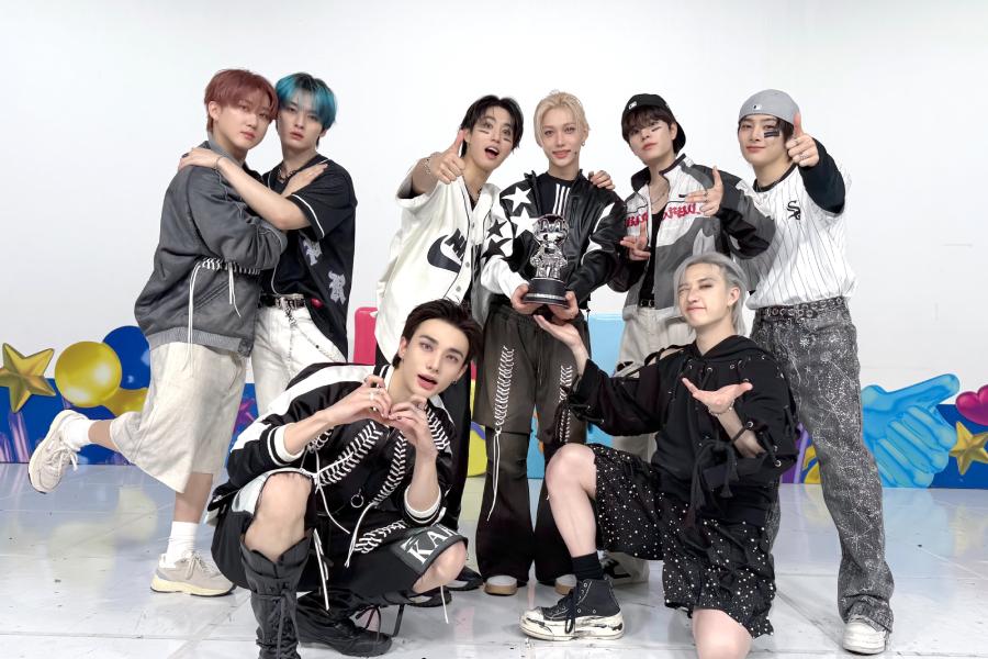 stray-kids-atinge-6-vitria-com-ceremony-no-m-countdown