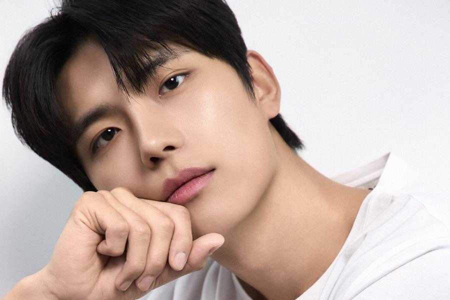 estrela-de-dorama-youn-hyunjae-de-singles-inferno-d-um-salto-para-o-mundo-da-atuao